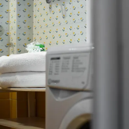 Cherry Tree House Recco