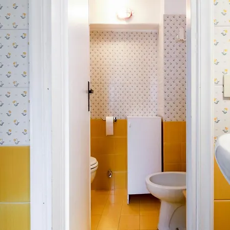 Cherry Tree House Recco