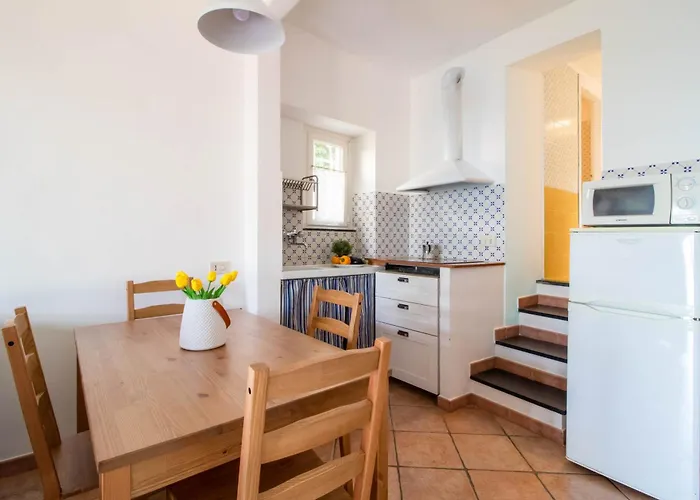 Cherry Tree House Recco