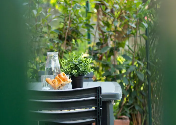 Cherry Tree House Recco